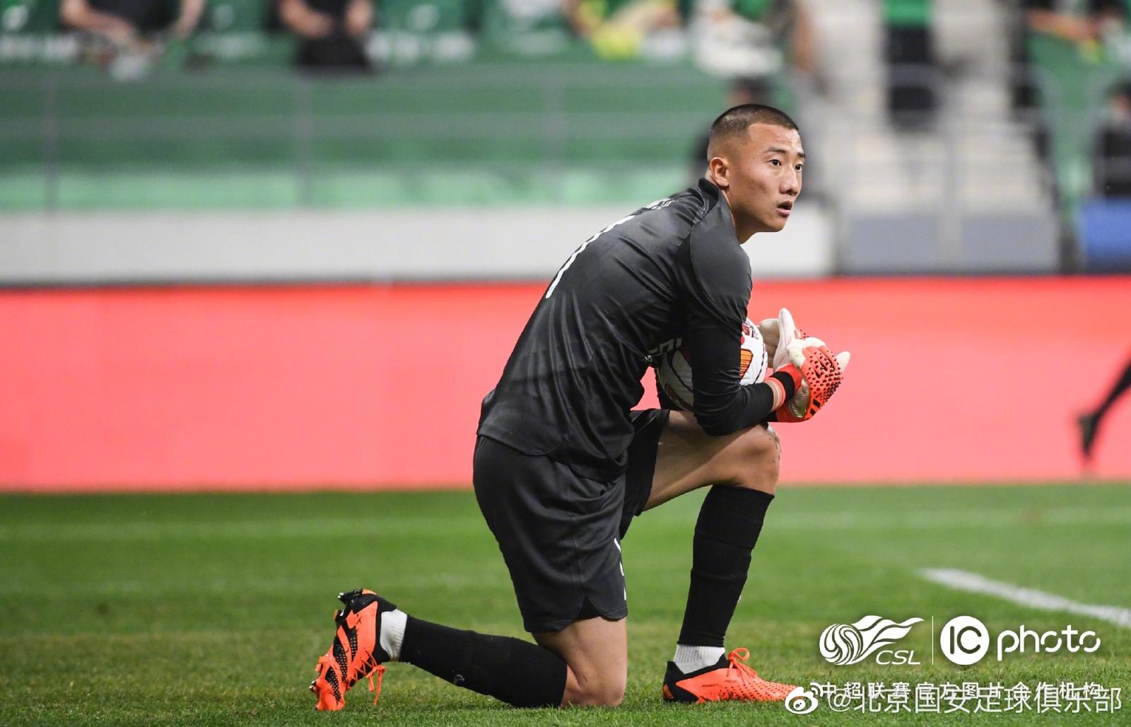 足总杯关键时刻再迎强敌，波尔图复出首秀，主帅态度：球迷炸锅，临场指挥获称赞的简单介绍